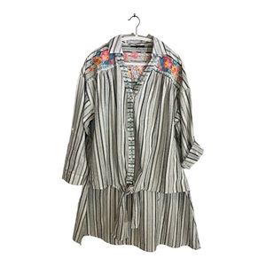 Women’s high/low tie front blouse